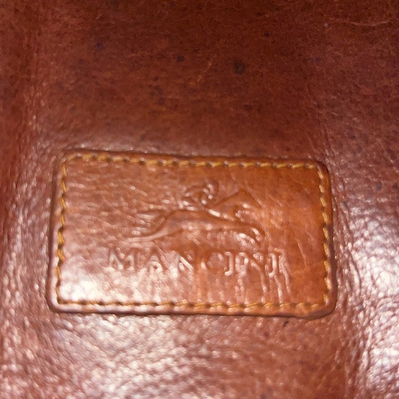 Mancini wristlet - Picture 8 of 8